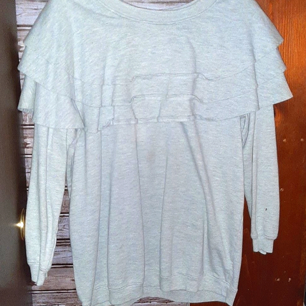 Grey sweater with ruffles